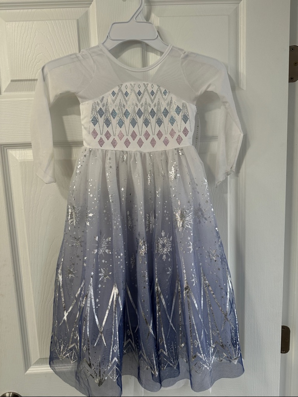 Dress up Elsa like gown with train